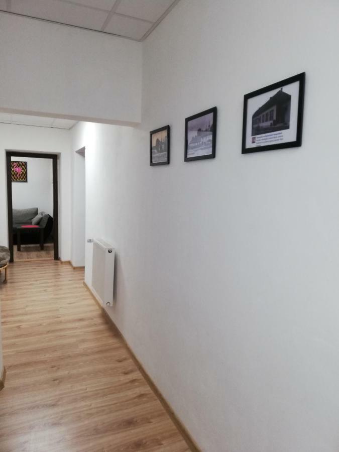 Ubytovanie Queen Novaky Bagian luar foto